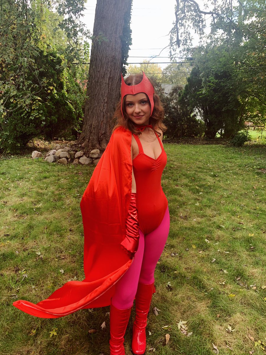 katefrush's tweet photo. had fun being ✨wanda✨ this weekend https://t.co/SeoAs9mvpR