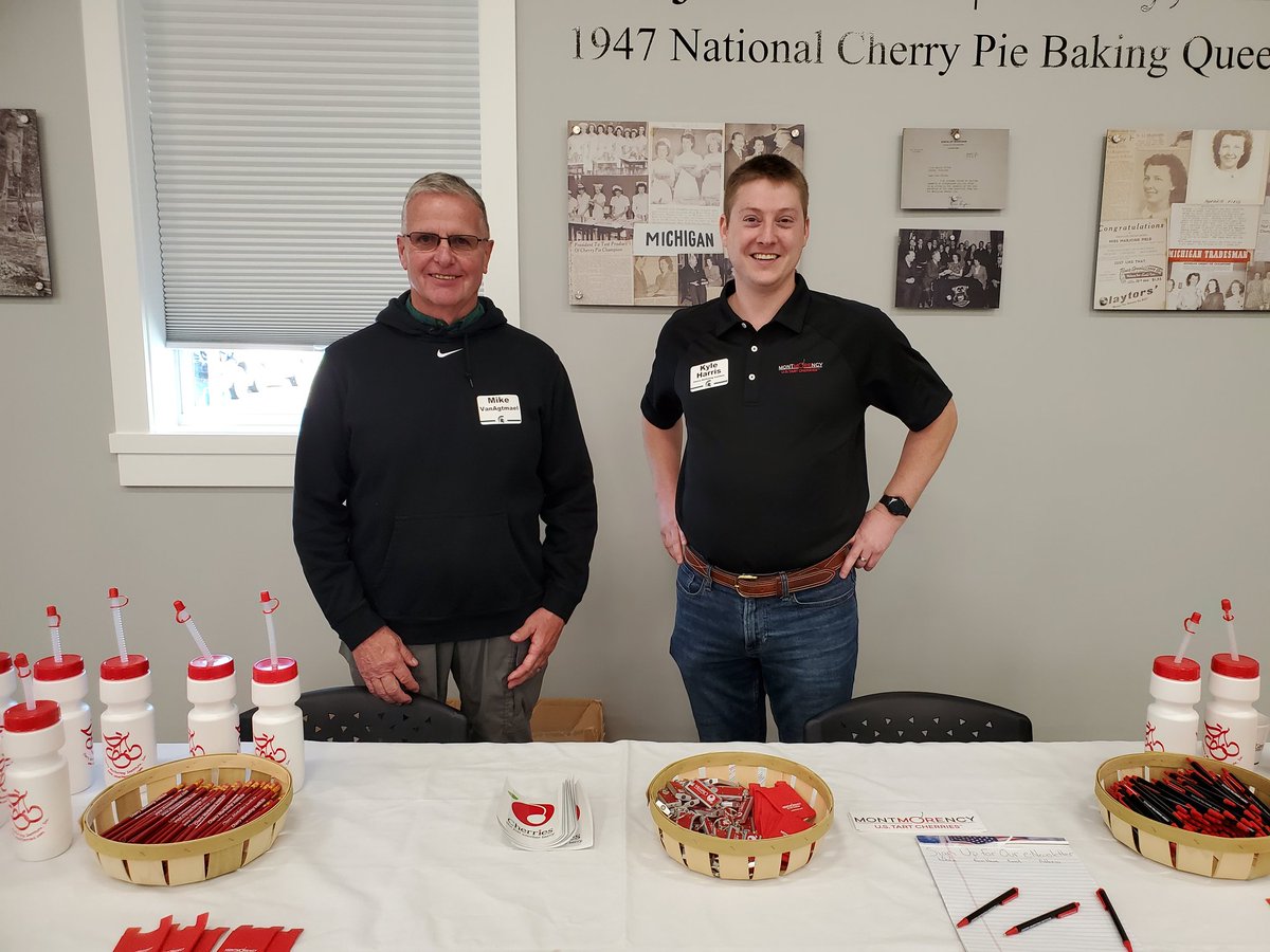 usacherries's tweet photo. There was a great turnout for today's event at the West Central Michigan Research Station. https://t.co/5BQEcmwt53