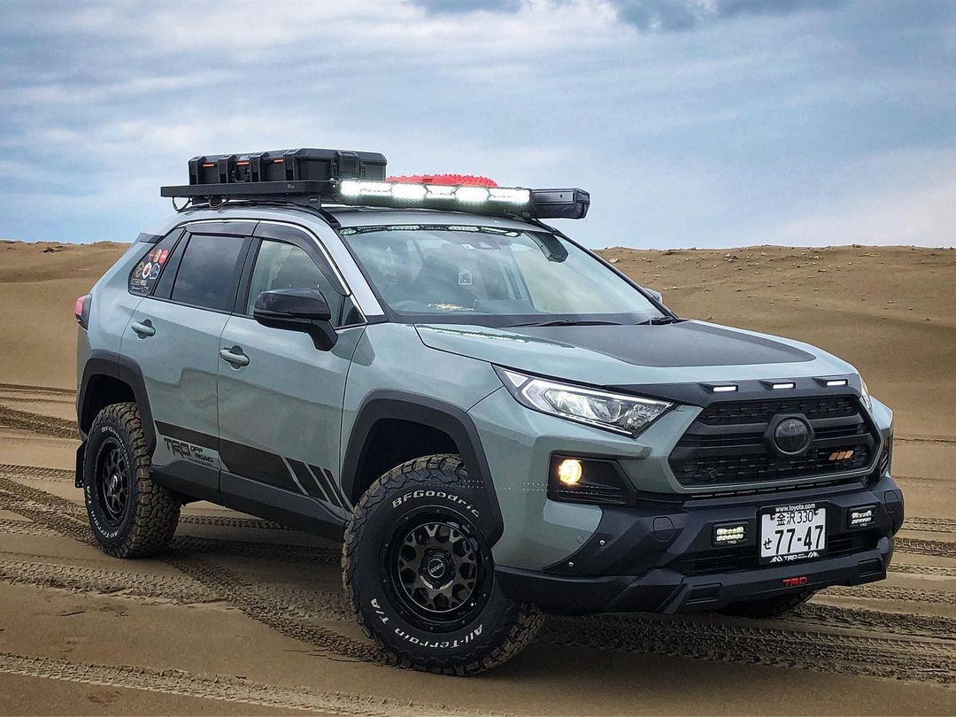 CruiserGear's tweet photo. These Rav4 builds need to cool it because they make me want one! @tm_1995rav4 
#cruisergear #landcruiser #4runner #tacoma #fjcruiser #fj40 #fj55 #fj60 #fj80 #fzj80 #uzj100 #rooftoptent #overland  #toyota #ih8mud #letsgoplaces https://t.co/J0iY0Vtym6