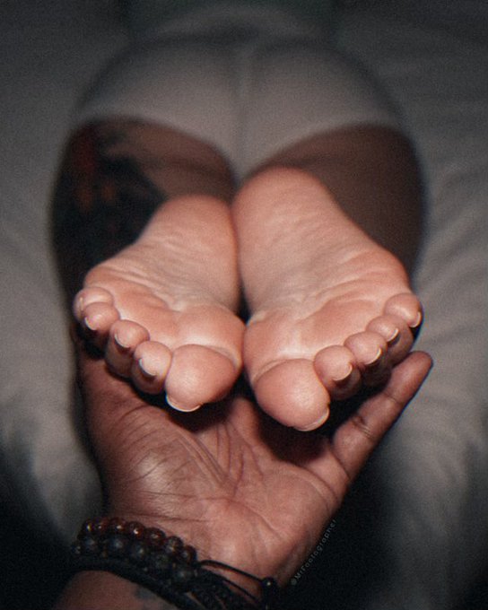 Follow my foot page on the gram https://t.co/4vY5FC7RJS https://t.co/yBzQhzoKlW<a href="/tag/mvsales"class="tags"><span>#mvsales</span></a>