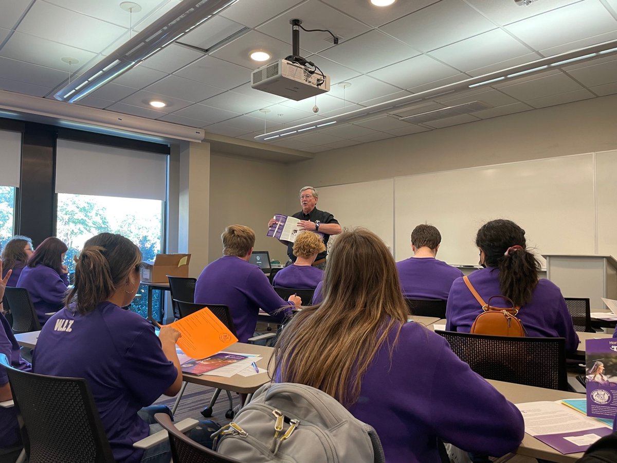 It is always an EXCELLENT day for our scholars from <a href="/AlvaradoHigh/">Alvarado High School</a> to visit <a href="/TarletonState/">Tarleton State University</a> <a href="/TarletonHonors/">TSU Honors College</a> 
<a href="/TarletonPrez/">Dr. James Hurley</a> #AlvaradoExcellence