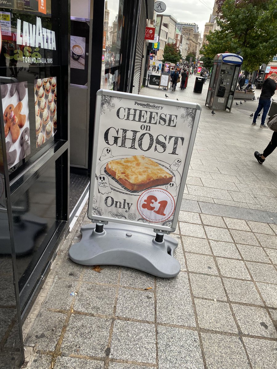 robynshanley's tweet photo. Big fan of the pound bakery marketing team https://t.co/R0eGE4diec