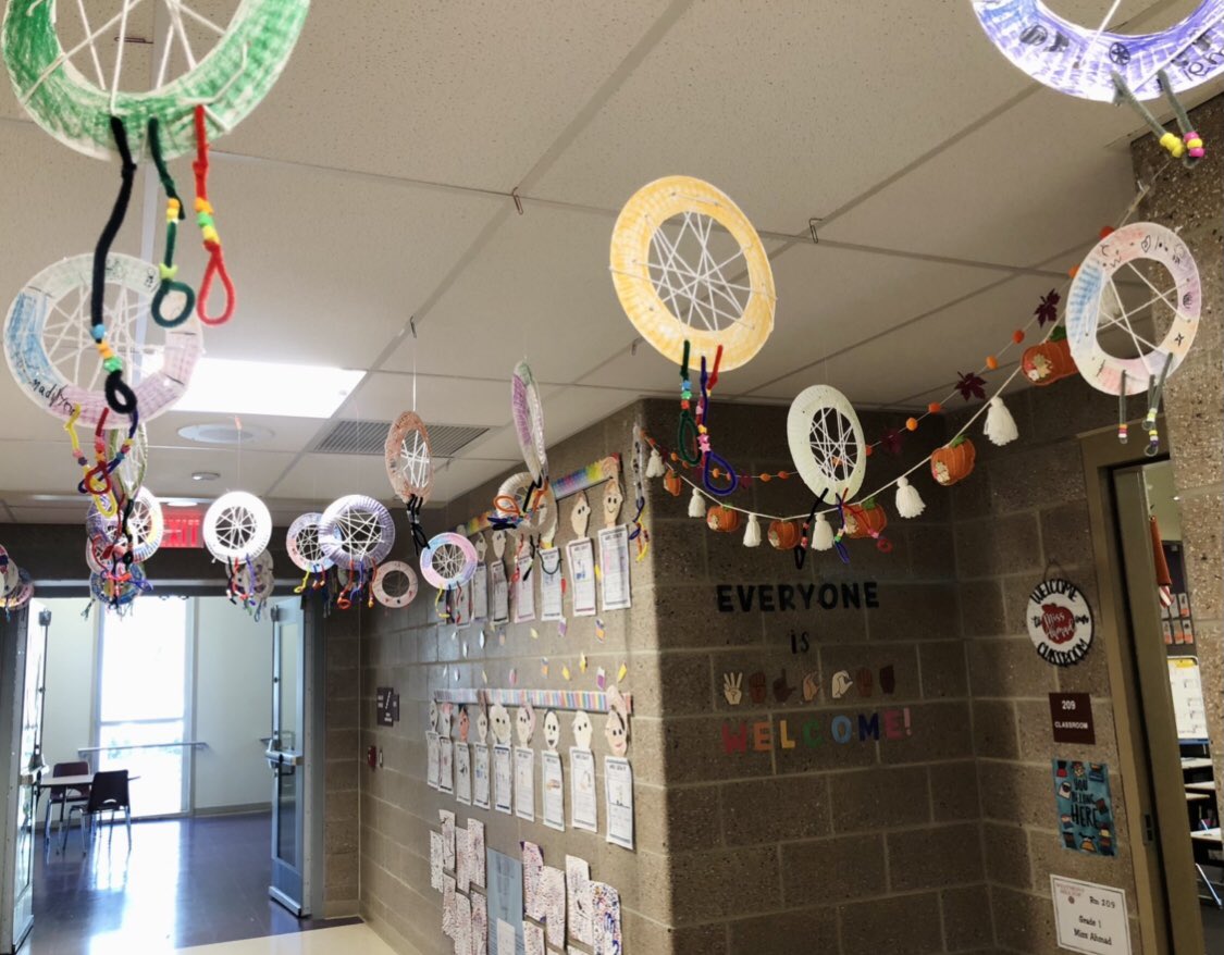 NehaAhmad__'s tweet photo. Last week, my first graders learned about Indigenous People's Day. We made hand dot art and dreamcatchers while learning about their significance. They were fascinated! ❤️ https://t.co/FIh5v8rXMb