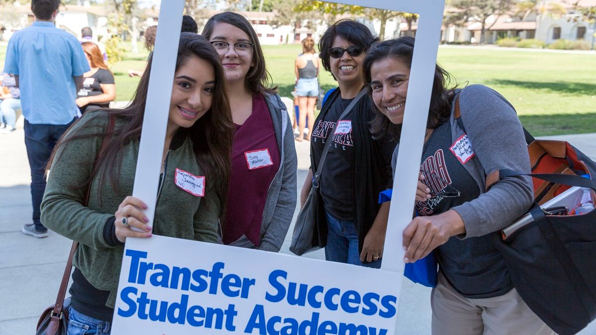 calstate's tweet photo. In 2019-20, the CSU welcomed 67,145 new transfer students, more than 28,000 of whom enrolled with an Associate Degree for Transfer (ADT).
In honor of National #TransferStudentWeek, explore some examples of how the CSU helps transfer students succeed: https://t.co/2yNaDSmVZj https://t.co/Ud3nOHrbWr