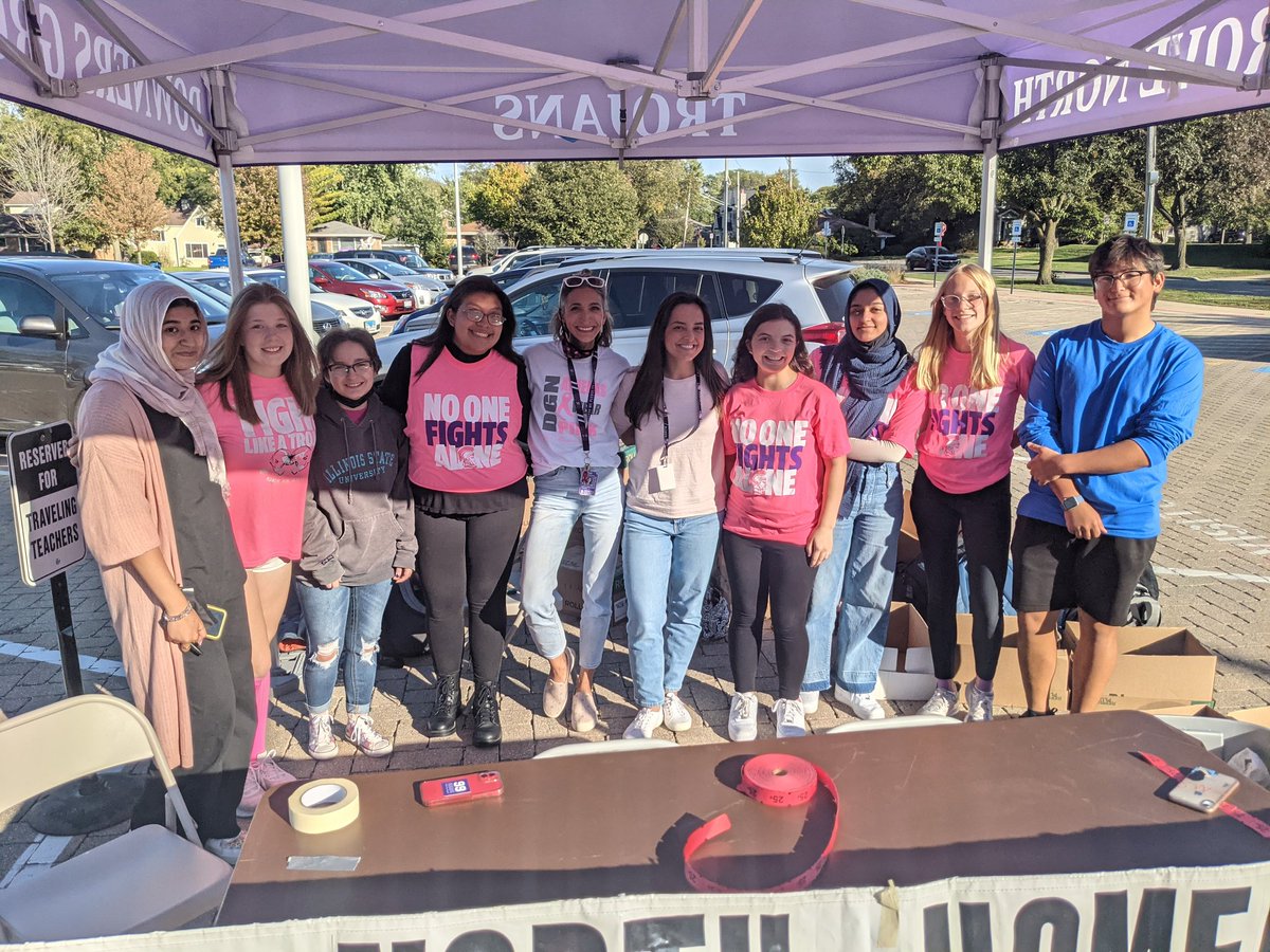 Still 45 minutes left!! Come on down to DGN! Bring a canned good for free ice cream!  <a href="/mwostratzky1/">Melissa Wostratzky</a> <a href="/DGNorthSS/">DGNSocialStudies</a> <a href="/DGNorthSS/">DGNSocialStudies</a> <a href="/DGNActivities/">DGN Activities</a>