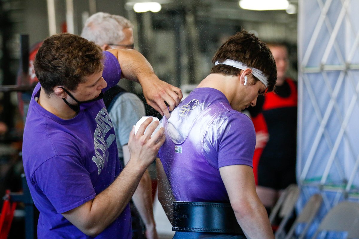 📸 | Perfect day to throw some weight💪🏼🏋️‍♀️ <a href="/McKendreePL/">McKendree Powerlifting</a> #BearcatsUnleashed #TheOnlyWayIsThrough 

🔗Full Gallery: bit.ly/3BWy2Mw