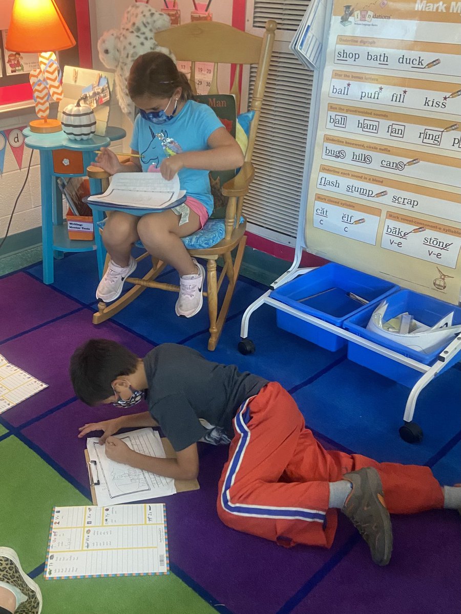 DESAACPS's tweet photo. Our grade 2 small moments are becoming big narratives! Check out these authors in Mrs. Balzano’s class. https://t.co/eZaAxjN7hW