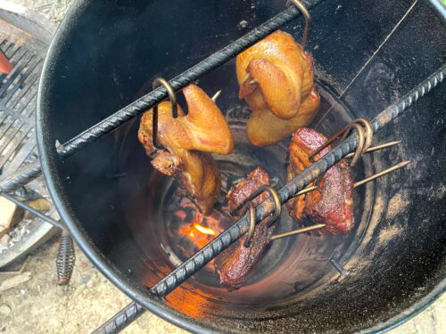 campsitecooks's tweet photo. Pit Barrel points out “seven advantages” to choosing its smoker over other portable smoker grill products. https://t.co/02Szf8RCgF #smoker #portability #pitbarrel #grill #portablesmoker https://t.co/ZhywvuNwJW