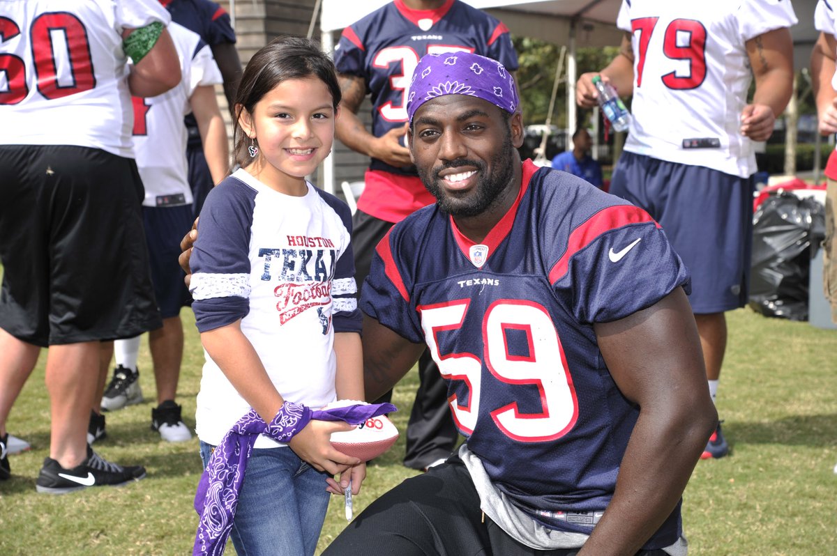 texanscare's tweet photo. From the start of his rookie year in 2012, @Merci380 made giving back a priority. #AlwaysATexan https://t.co/JkyStSoils
