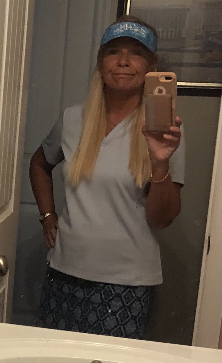 reallyJudyGood's tweet image. Golf, baby! #golf #newbie #trynewstuff #love #goforit