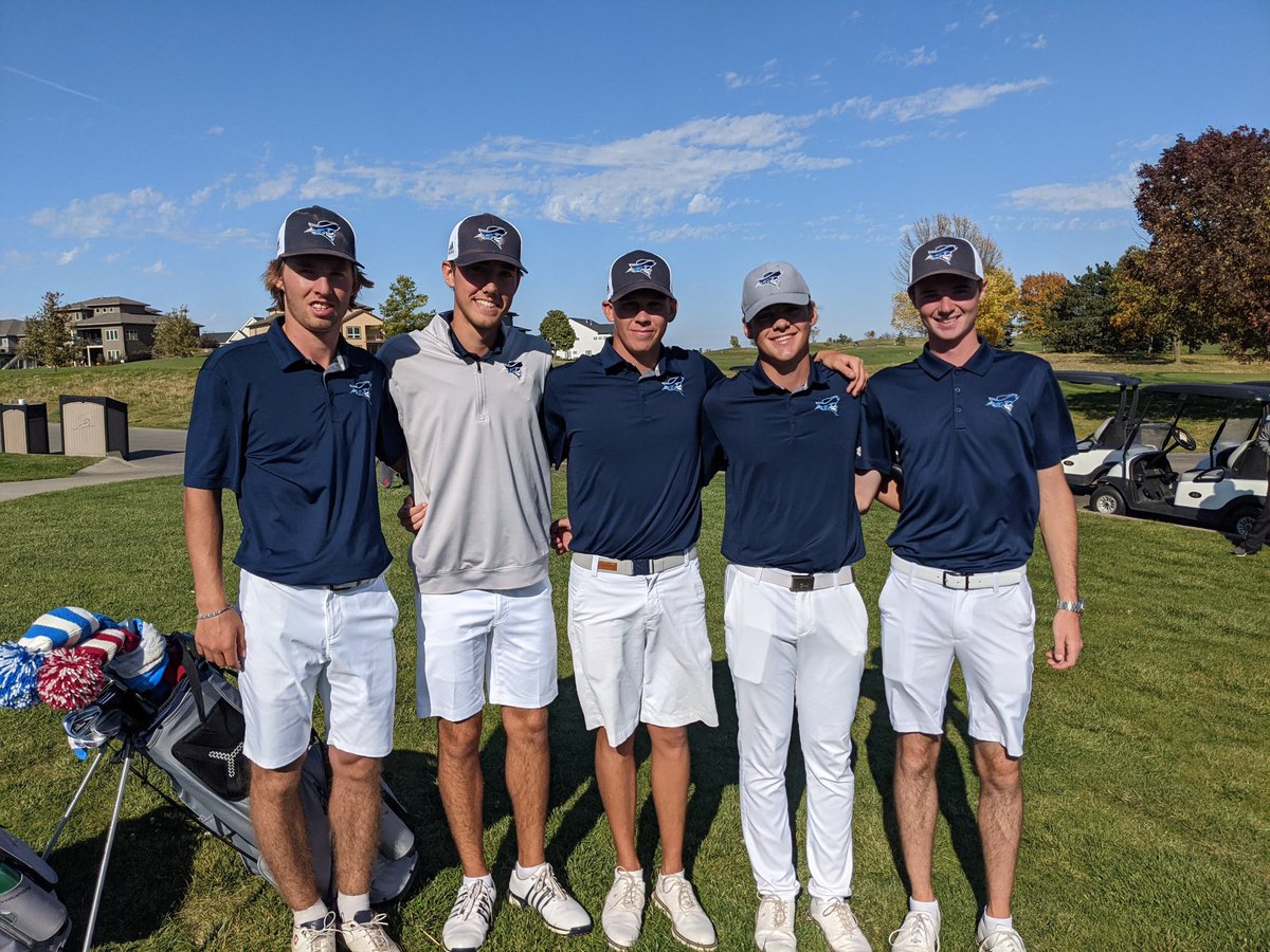 Clutch round to close out the fall season! A team score of 274(-10) took us to -7 overall. Good enough for a 7 shot victory! Three Reivers make the all-tournament team led by Graedon Woodard who finished at -3(T3) for the event. Final results: results.golfstat.com/public/leaderb… #SailsUp