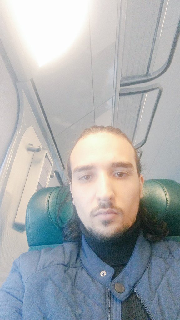Az1990youssef tweet picture