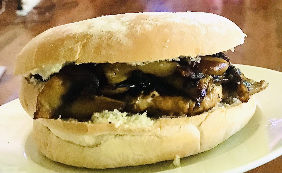 TheFoodGranny's tweet image. Lunch … the joy of a simple burger with caramelised onions &amp;amp; mushrooms 🍄 out in the sunshine under my fav tree. #springinmelbourne
