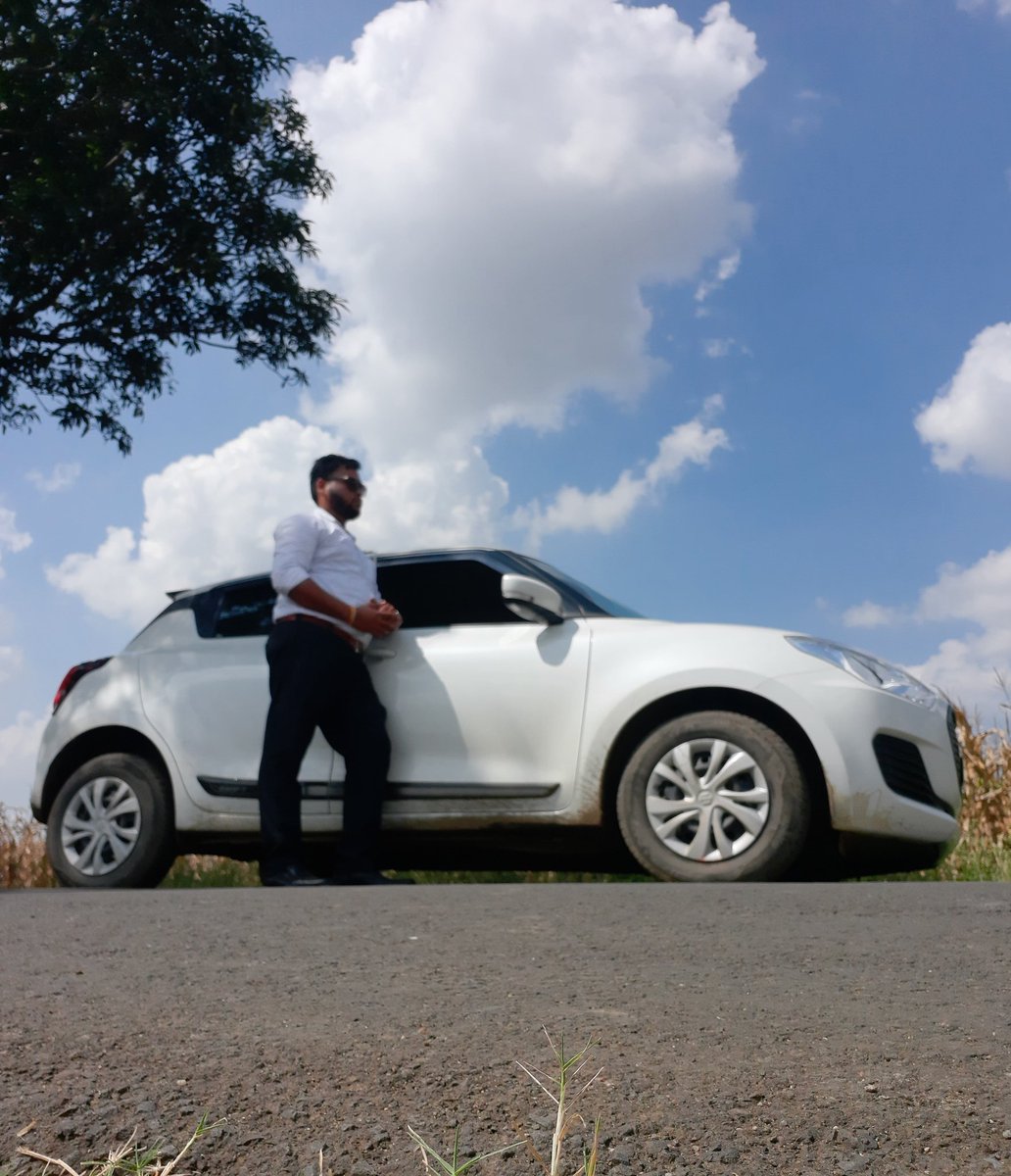कुछ ज्यादा ख्वाहिशें नहीं ए जिंदगी तुझसे । 
बस मेरा अगला कदम पिछले से बेहतरीन हो  ।।

मंज़िल के सफर ने इन रास्तो पर चलने का तजुर्बा सिखा दिया ।।