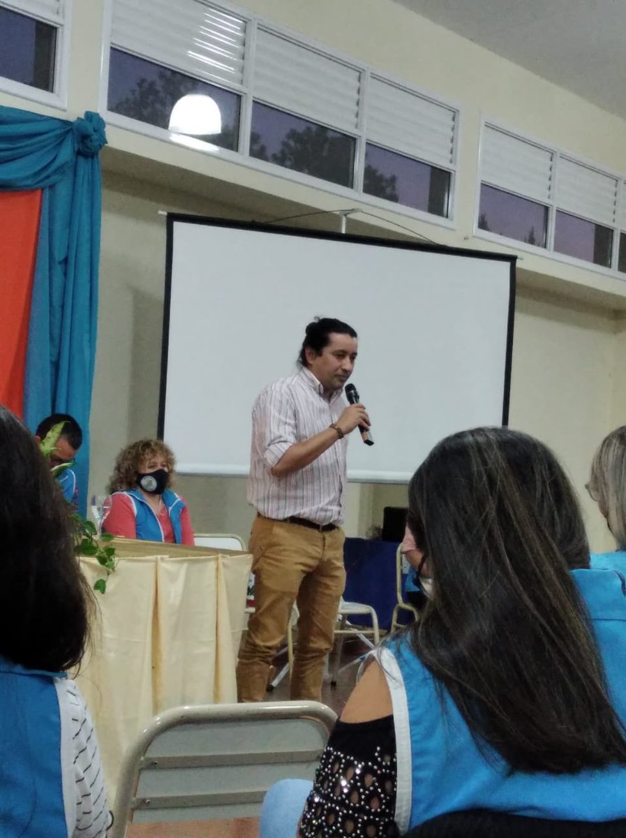 CristinaFretes4's tweet photo. UDPM AD❤️MIS!!! Sigue creciendo en calidad Dirigencial en toda la provincia.Encuentro Sindical con Delegados Escolares y Departamentales en A. Del Valle @grillo141 @cjdechat @udpm_misiones @Marcos42866602 @fabianchilipank @robertoadrian82 @Gabriel60089242 @MirtaElizbaez https://t.co/IoIMkDQ0Ww