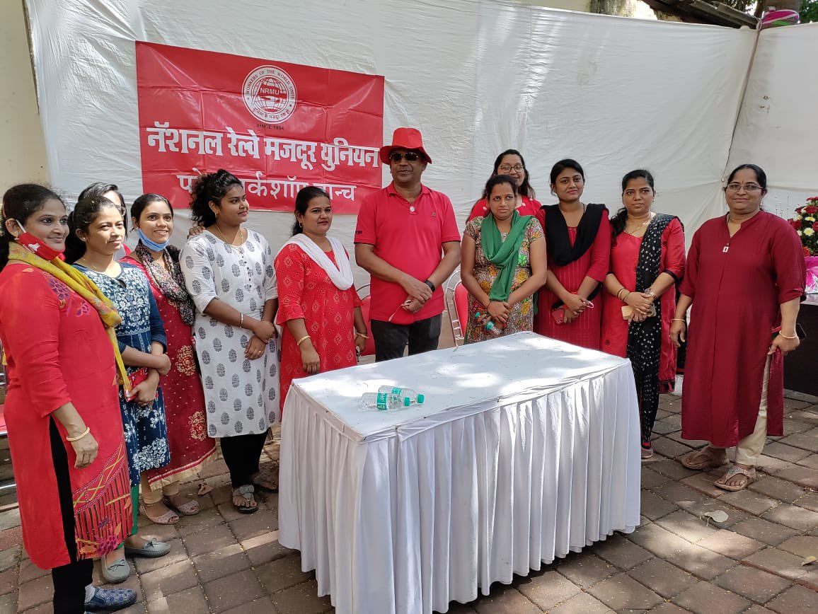 venupnair_nrmu's tweet photo. Many more staff of Parel Work Shop (100 +) from other unions and organisations joined n our Union on 19.10.21….🙏🚩🚩🚩
@ShivaGopalMish1 @airfindia @AIRF15853780 https://t.co/AwwDqM7ZUY