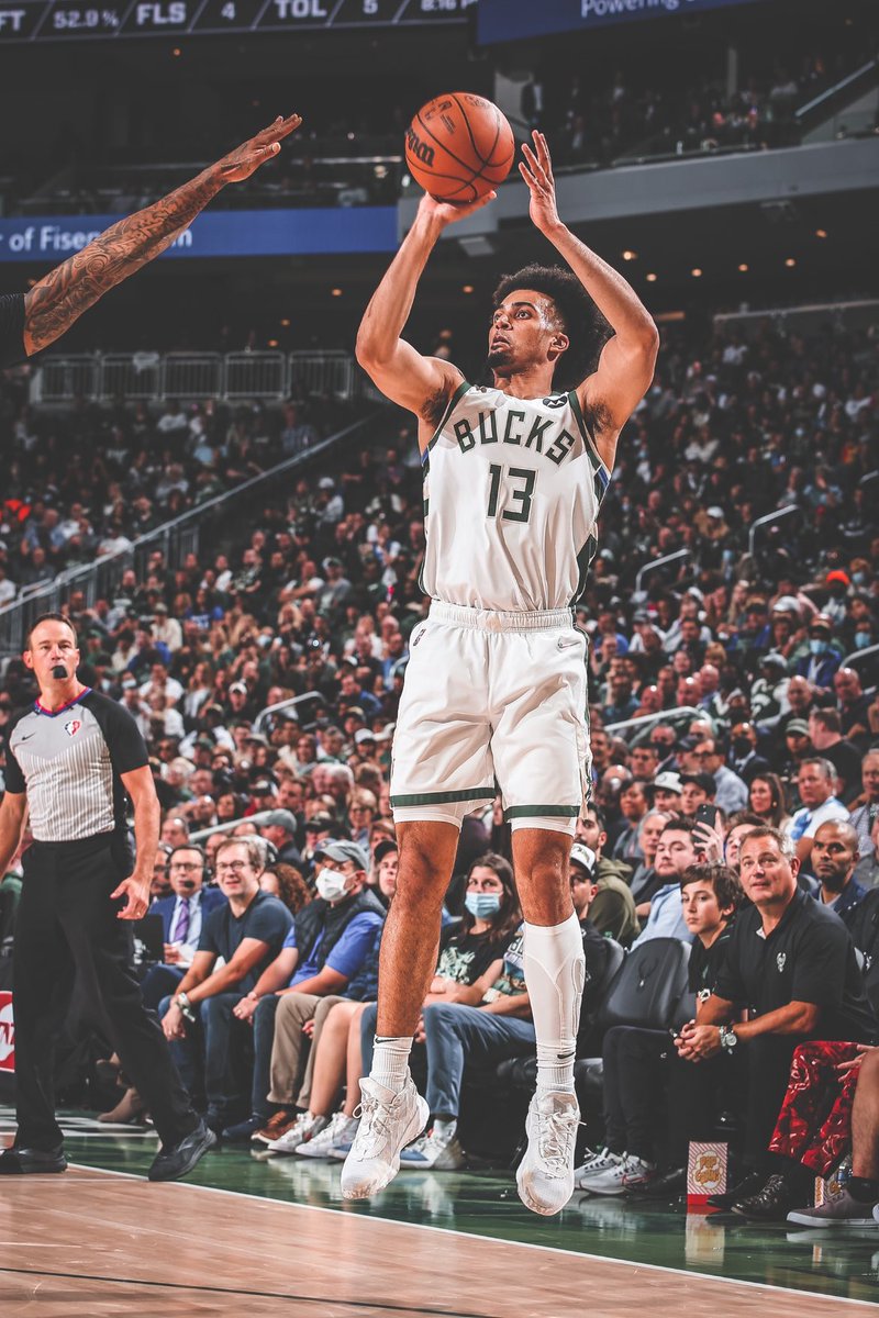 Louisville Men's Basketball tweet media