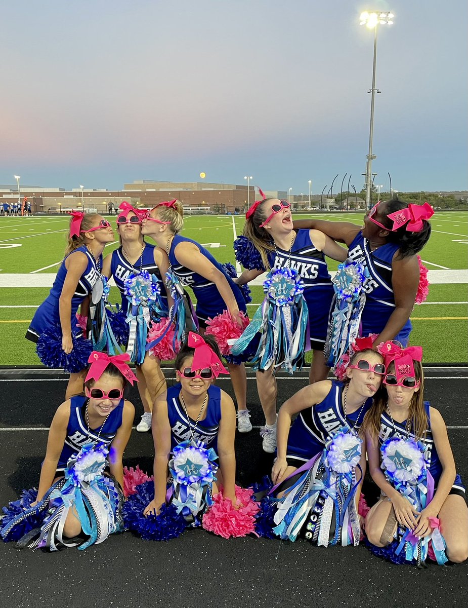 HawksCheer21's tweet photo. What a fun night cheering for the Hawks! @ProsperHaysMS https://t.co/k4Vzjjoj1t