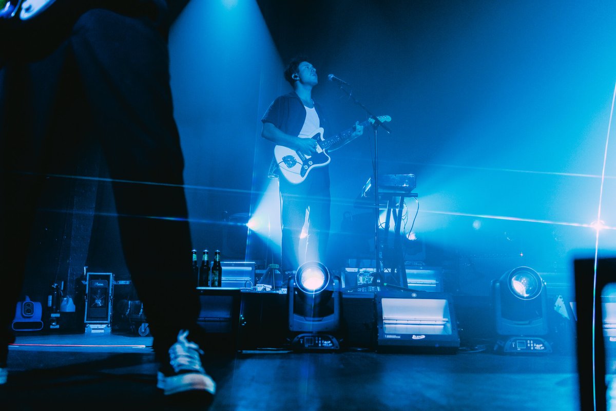 acentricmag's tweet photo. We caught one of only two US stops for @six60 and @willevansmusic! 📷 @juliaxpagano 
https://t.co/83nKsNxwIq https://t.co/Y8zoiXQCIY