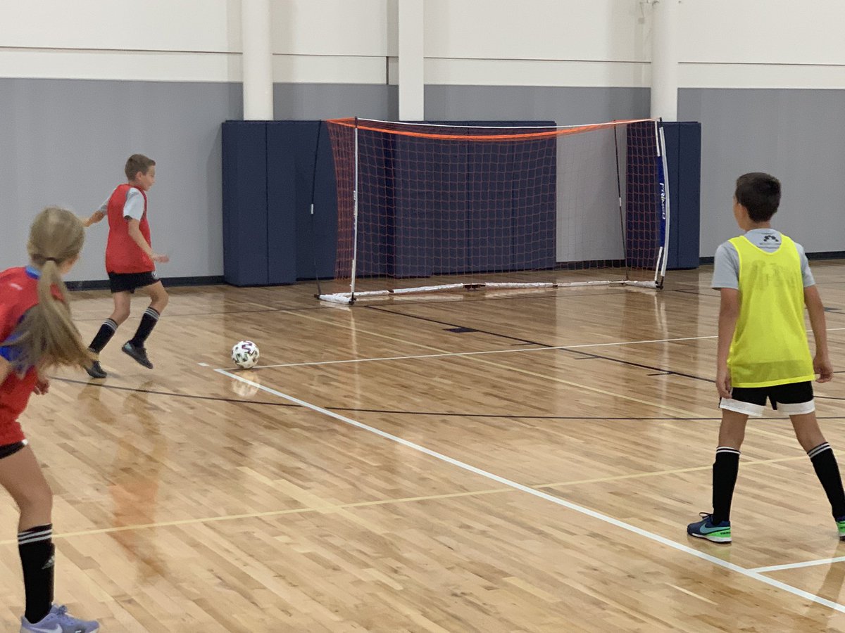clubohionorth's tweet photo. OUFC SELECT Tuesday Night Futsal was 🔥 #WeAreUnited #OUFC #Futsal #SpeedofPlay https://t.co/yFCnYcBTNf