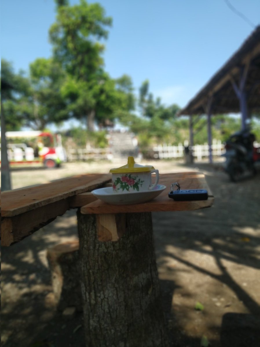 Ngopi mumpung hari libur.. <a href="/info_kradenan/">Kradenan, Blora</a> numpang tempat ngopi..