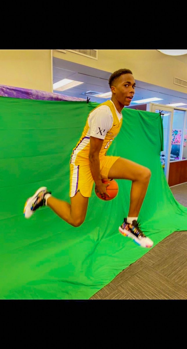 RAYTOOELITE's tweet photo. #Lastride let’s make it a bang before the next level 💜💛 https://t.co/NZTHQ8KhGv