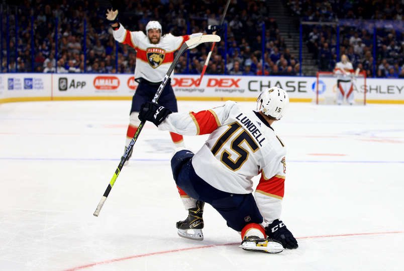 RT @CompleteHkyNews: Congratulations to Florida Panthers forward Anton Lundell on scoring his first career NHL goal! https://t.co/QifLS6AYnV