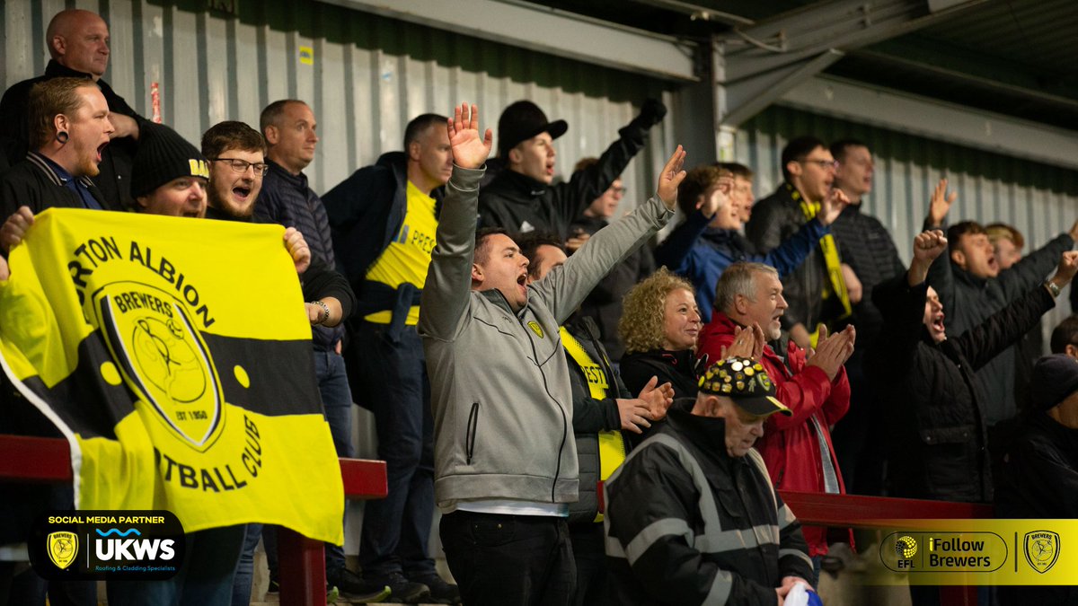 burtonalbionfc's tweet photo. 𝘽𝙍𝙄𝙇𝙇𝙄𝘼𝙉𝙏 👏

A huge thank you to the yellow-and-black army - absolutely magnificent support from you all tonight 💛🖤

Safe travels home this evening - we'll see you back at the @PirelliStadium on Saturday 👊

#BAFC https://t.co/hgXfFpjbQO