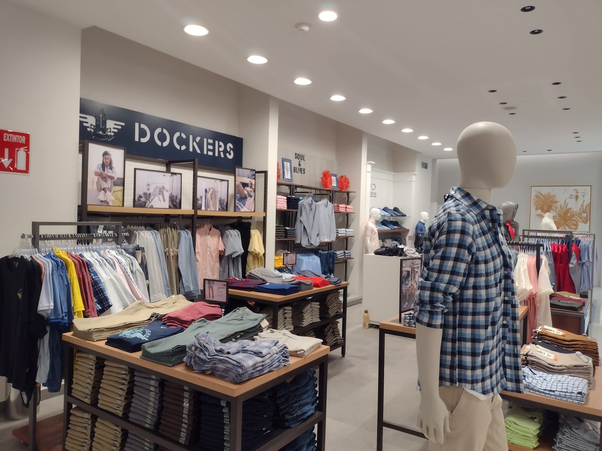 YoBienInformado's tweet photo. Cimaco está lista para inaugurar su nueva tienda departamental en Culiacán, este 20 de octubre. Aquí, una muestra de su interior.

#BienInformado  #RevistaDeLíderes https://t.co/0AApUe83jD