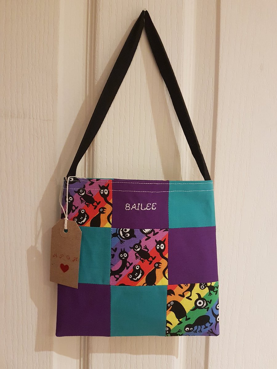 patch_happiness's tweet photo. #trickortreat

These gorgeous bags are just £10 and can be customised with a range of fabrics. Find them in our Etsy Shop, in the Halloween tab! 🎃🎃

#handmadehalloween #shopsmall #smallbiz https://t.co/MGwHKuC5z8