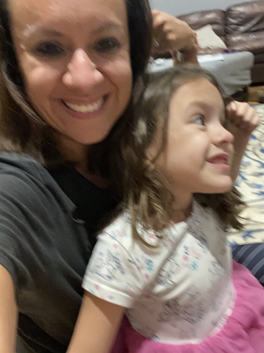 nancy_p_1015's tweet photo. 3 mile walk plus Arms and abs ✅
Bench pressed Penelope 20x , push ups and 10 minute abs from Beachbody ☠️
Just gonna lay here for a few (hours)
#keepmoving #creativeworkouts #lls #49milesdone #23togo https://t.co/GMaKe8nBKt