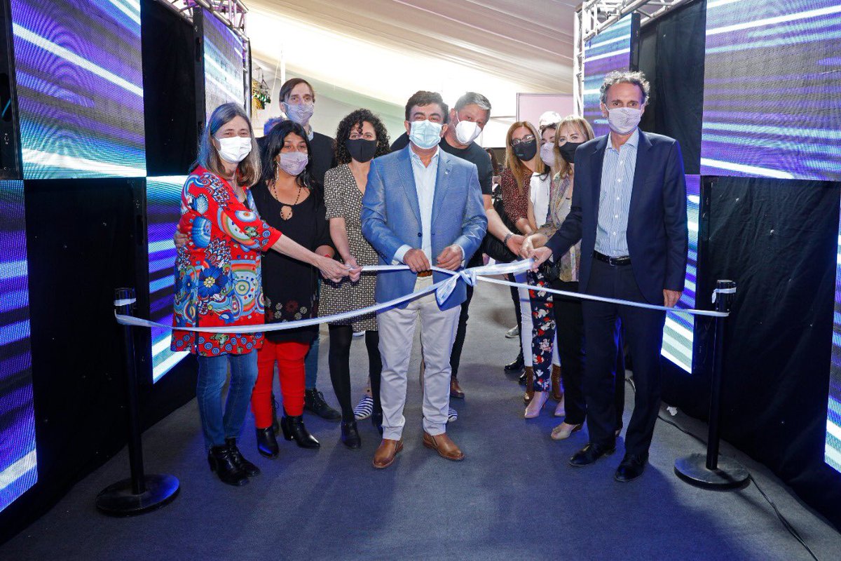 CITLAMok's tweet photo. En el día de ayer, inauguramos desde San Justo, la décima edición de #PlazaCiencia, en una edición especial con tres sedes en simultáneo.

La Matanza, 💚 científico. Ciudad de Aprendizaje UNESCO 📚

@ferespinozaok @educacioncyt https://t.co/87KAgQoY7L