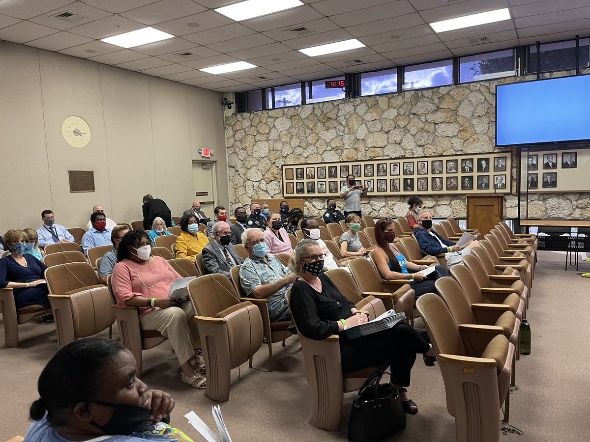 pbcloc's tweet photo. The Palm Beach City County Management Assoc, represented by local City Managers, gave a plaque to the City of Delray Beach celebrating them and honoring them for their 95 years of continuous support for the Council/Manager form of government which utilizes a professional Manager. https://t.co/XkN354cX4M