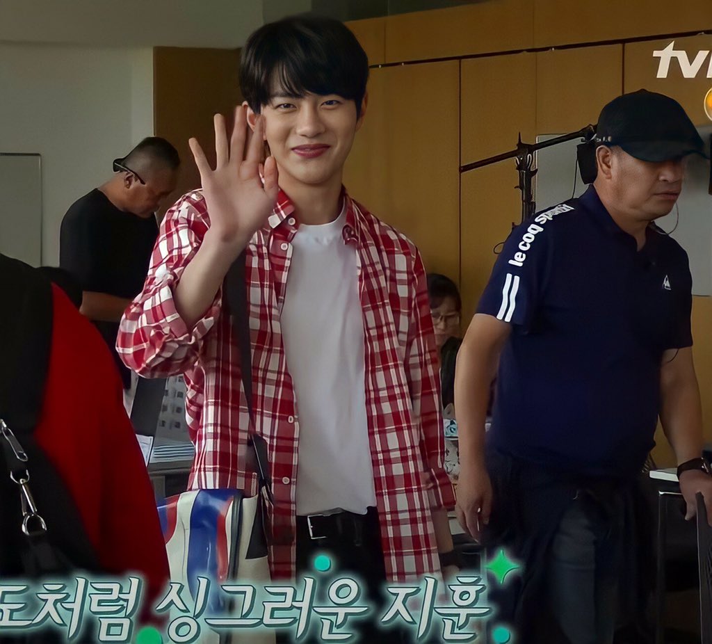 your college crush bomin 📚💕