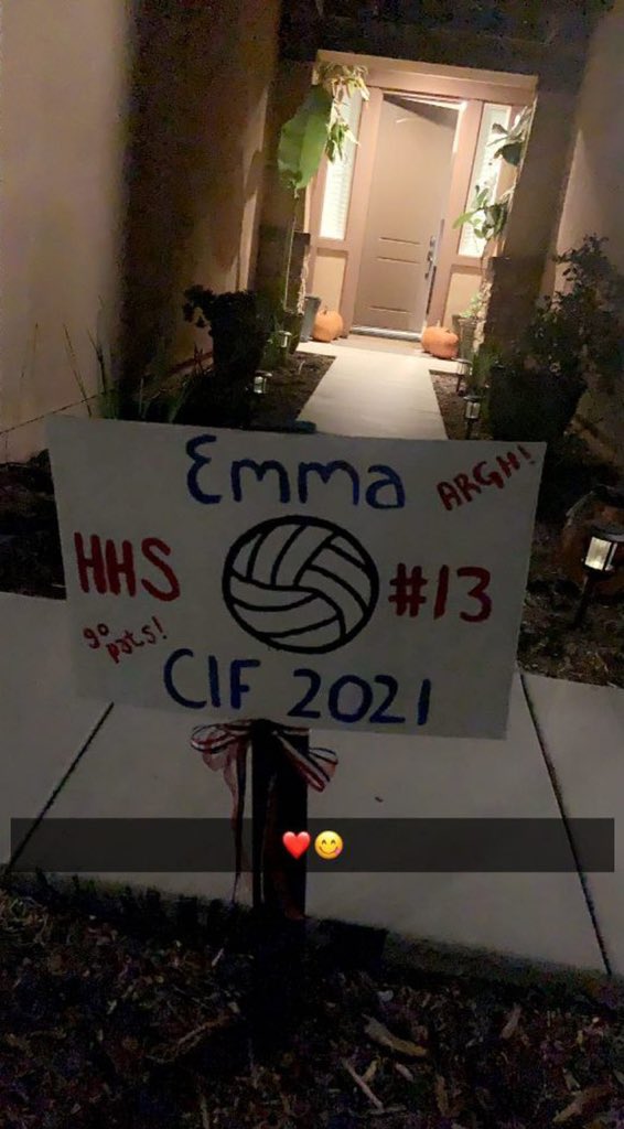 HeritageHS_VB's tweet photo. When you go to sleep and wake up to find the CIF fairy has stopped by 🧚‍♀️ #cifbound https://t.co/Cv0UMzbikJ