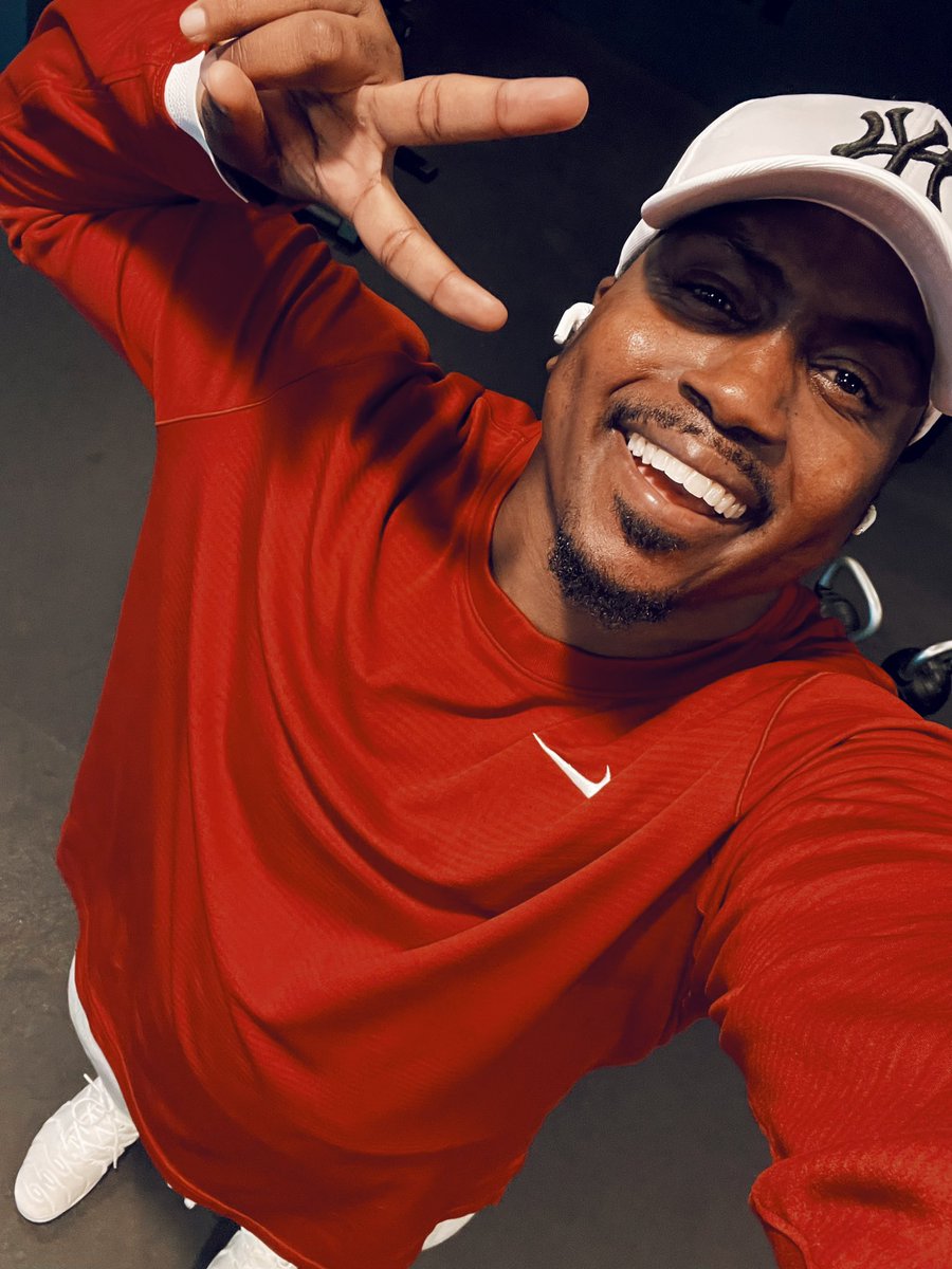 marcusmajors_'s tweet photo. This Not An Ad….All Im Saying @onepeloton & @Nike Cut Me A Check‼️ #betterisinus
#mmajors #nike #peloton #justdoit https://t.co/TxQmjVV30s