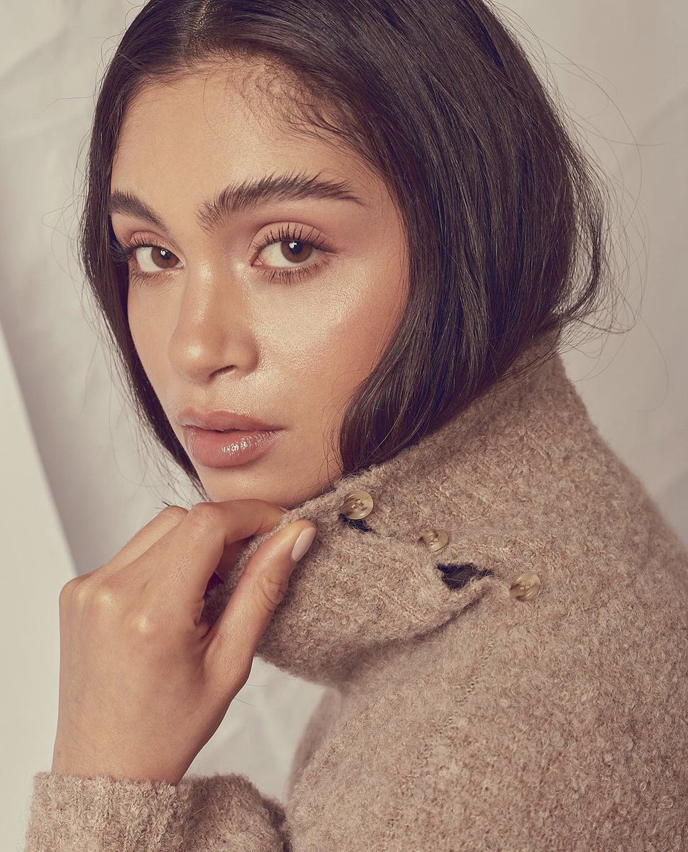 puellaabiit's tweet photo. Sweater weather. https://t.co/i6JITsFng8