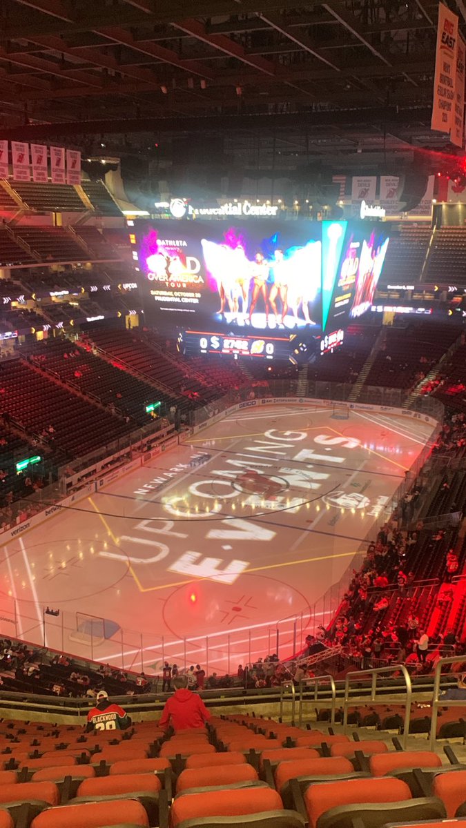 Goalvacevic's tweet photo. @NJDevils @investorsbank #devilsrolecall https://t.co/PzfjSYYFkO