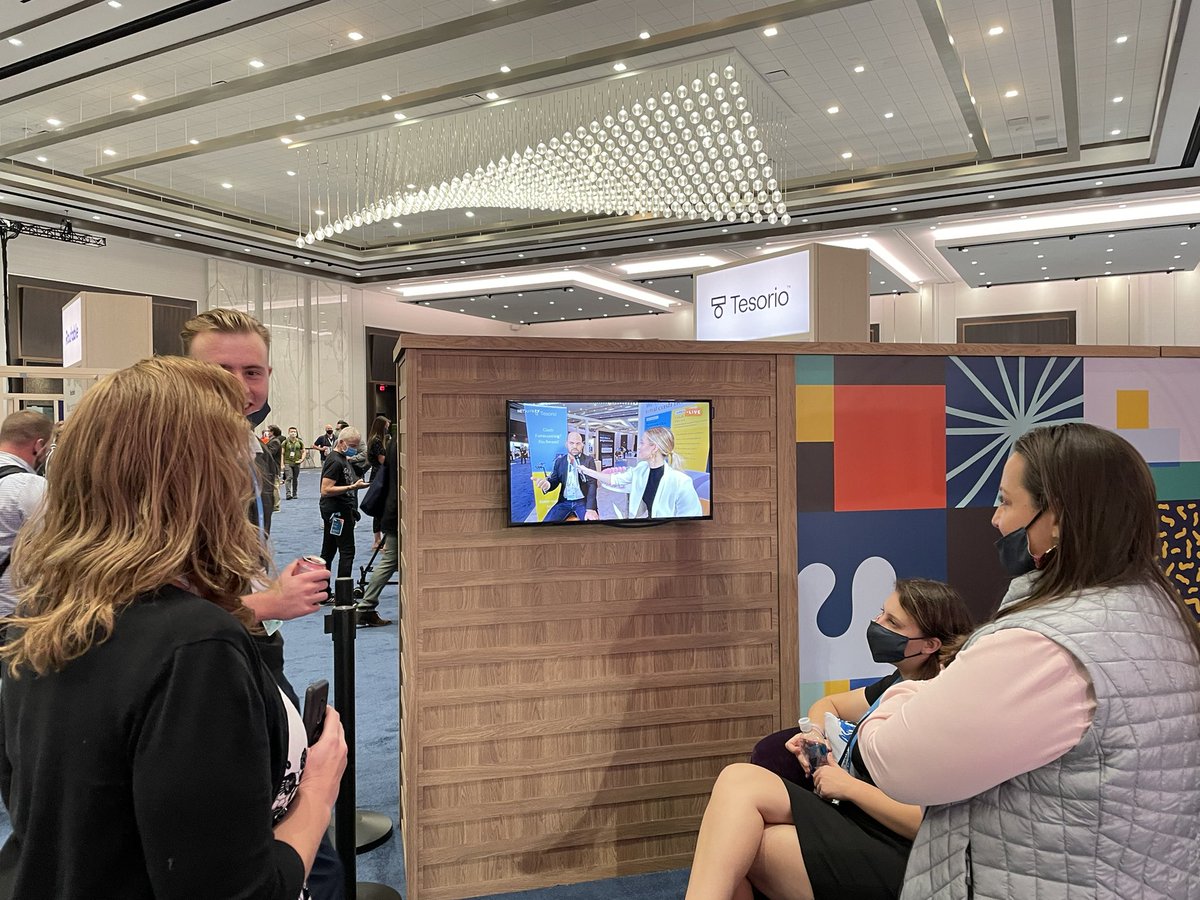 RayHuang's tweet photo. Watching the live @NetSuite interview with @tesorio #cashflowperformance #SuiteWorld #superstan70 https://t.co/5Wmxmhgy7P