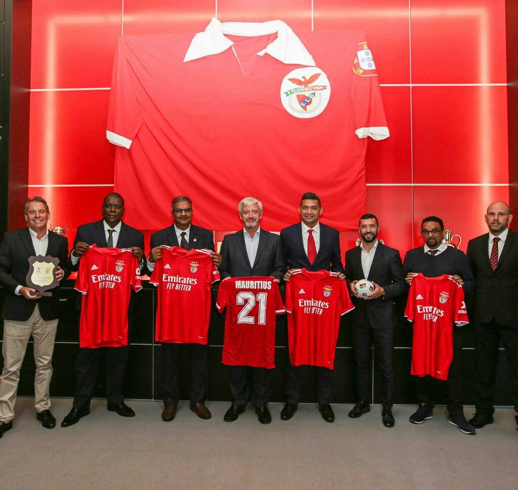 BestWay_Soccer's tweet photo. C’est avec beaucoup… beaucoup de fierté que je partage la signature du partenariat entre la club mythique de Benfica et la Fédération Mauricienne de Football.

Le football Mauricien a souffert du Covid et cette initiative doit permettre de donner un nouvel élan localement et… https://t.co/iLMXOaNhxo