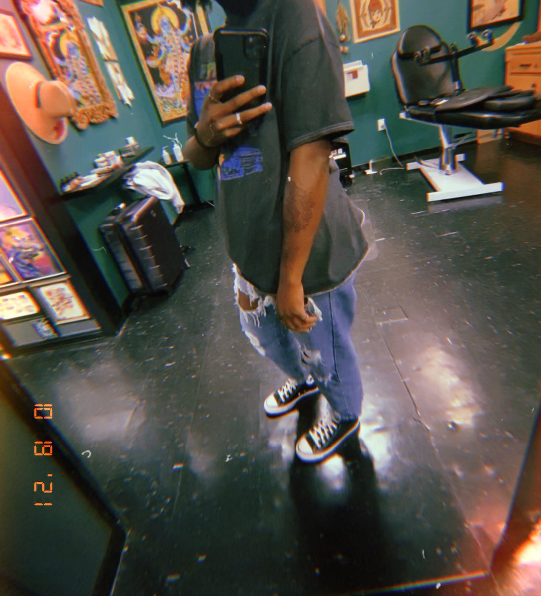 beyondweirddd's tweet photo. New tattoo 🤓 https://t.co/IxYcEwVrpO