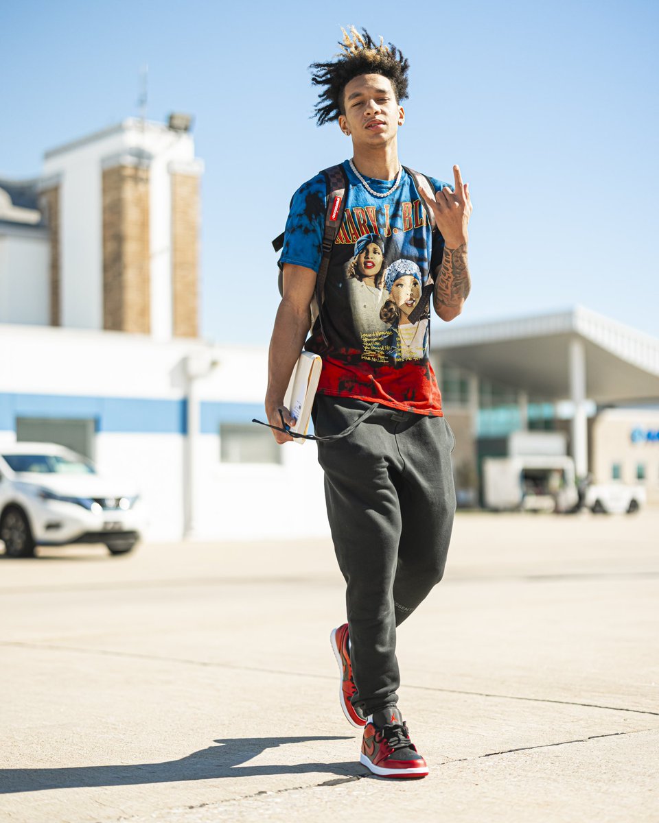 okcthunder's tweet photo. https://t.co/HfxWTUc9Xt