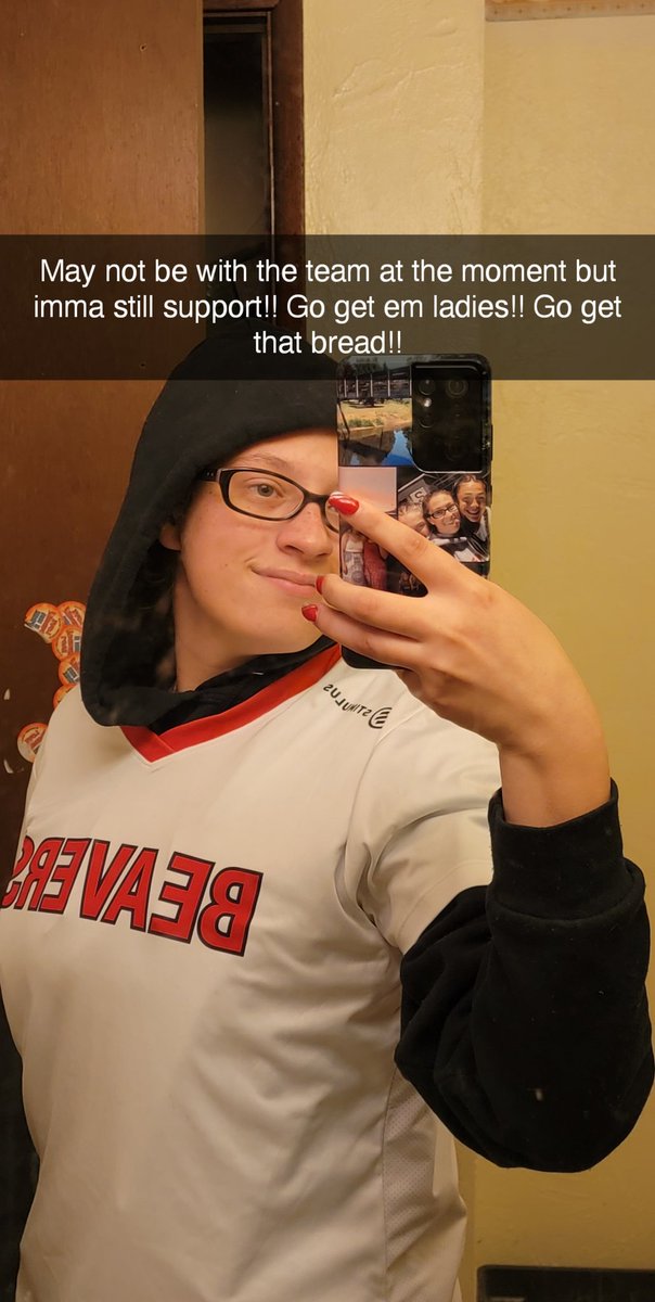 Nataliekeech1's tweet photo. 🍞🖤❤🖤 https://t.co/s7TKlZbXXu
