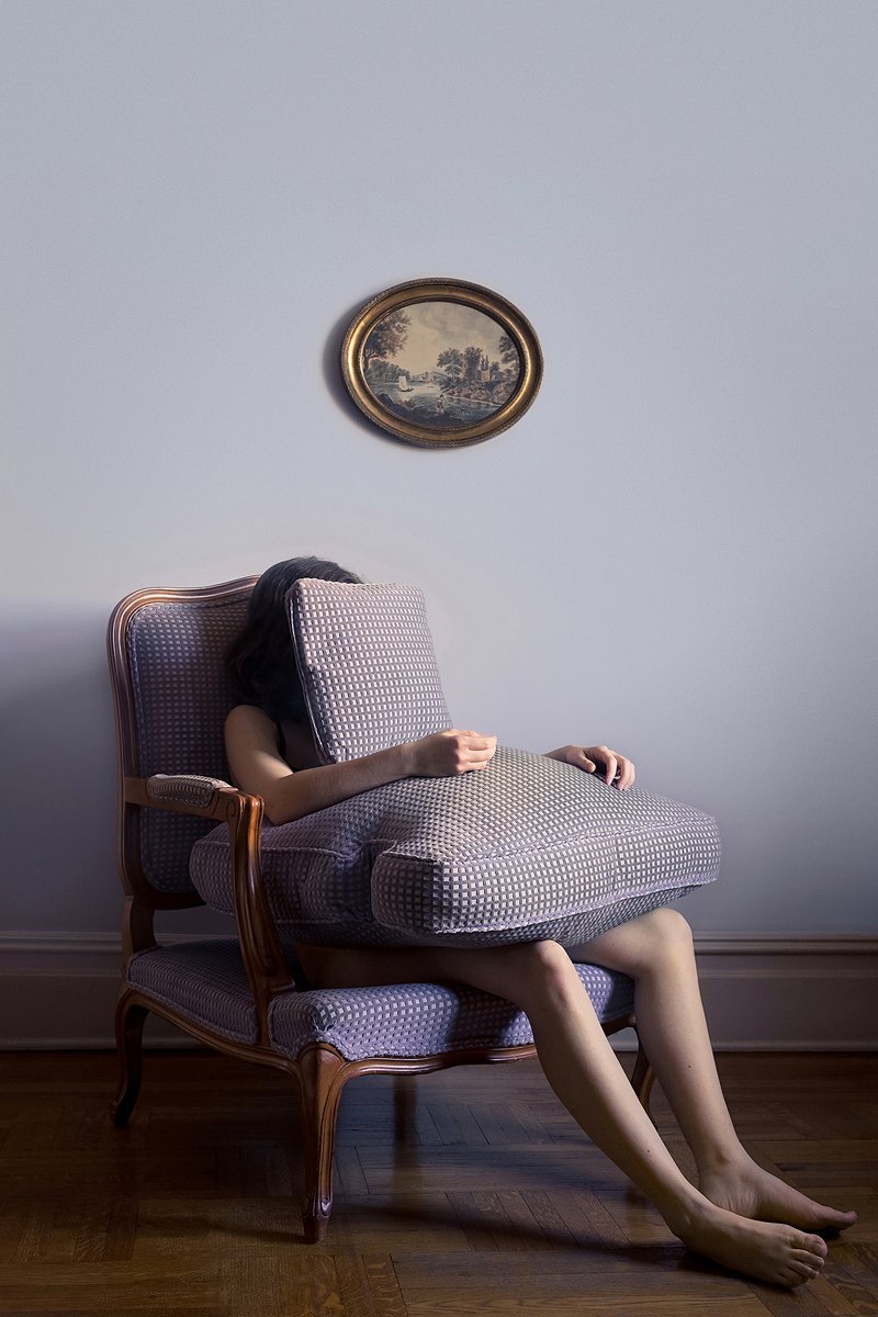 Disappear in your living room in four easy steps