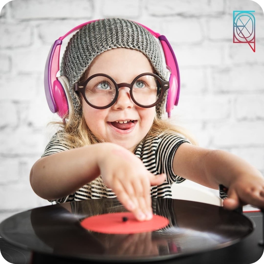 jusconnex's tweet photo. Kids djs are cute but not for your events. 

Find your professional and qualified DJs here on JusConnex. 

#partydjs #getplanning #findthebest #finddj #djfinder #eventprofessionals #eventdirectory #eventdj #partymusic #partypartyparty #partytime #qualifi… https://t.co/7gHPCJAEIb https://t.co/F0c7TcpudK