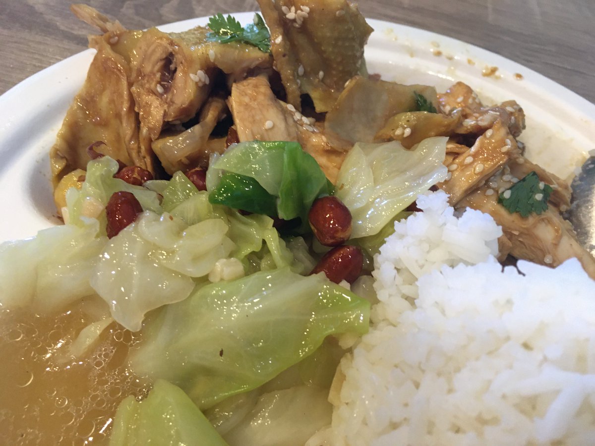 hakkacookbook's tweet photo. We ate at Hakka Cuisine in Fremont, CA. Lots of Hakka favorites from Taiwan and Canton such as Shredded Salt-baked Chicken, Braised Pork Belly, Pork Dumplings with Egg Skin. https://t.co/jUjaB7GwEu https://t.co/Klq5iFtWx2