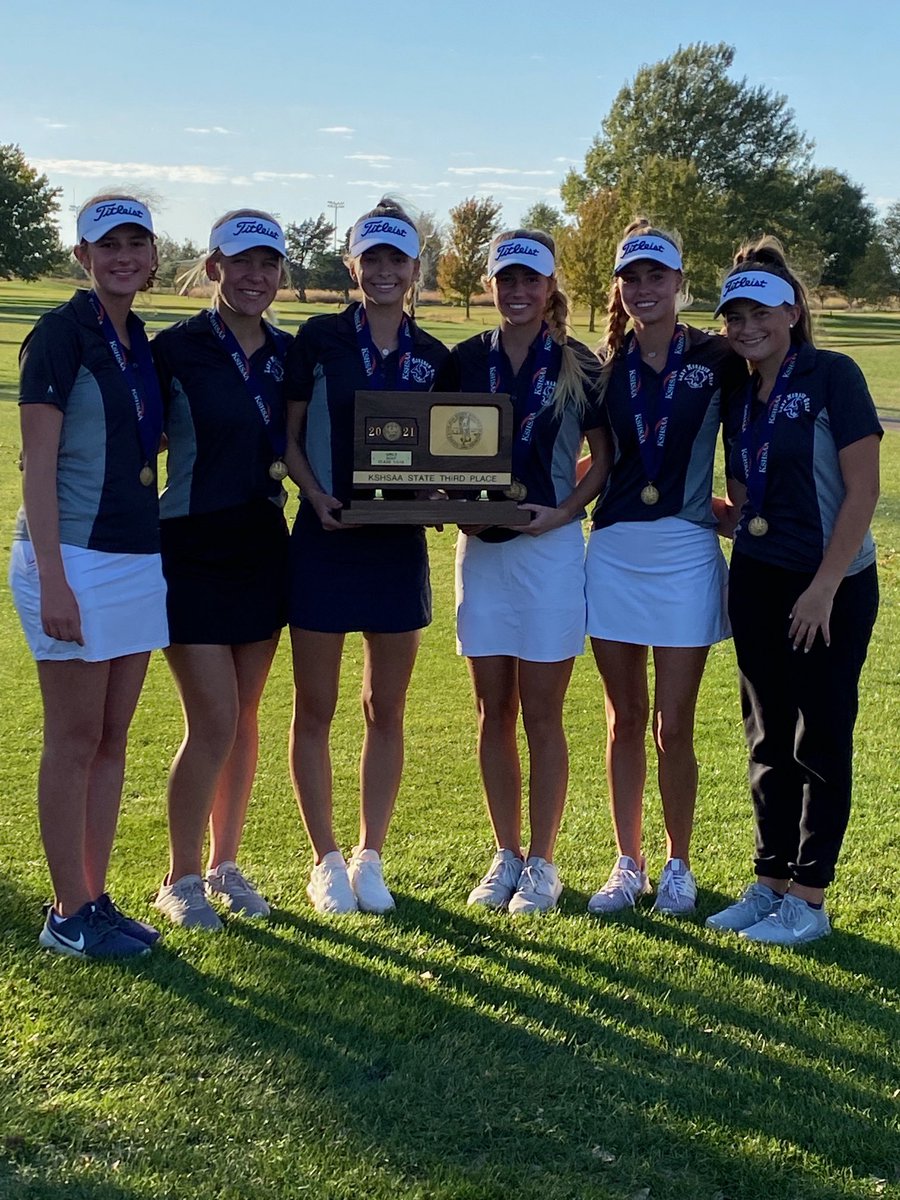 TMP_Athletics's tweet image. Congrats to the Lady Monarchs on their 3rd Place finish at the KSHSAA State Championships and Ella Brummer on her 12th place individual finish! #MonarchPride