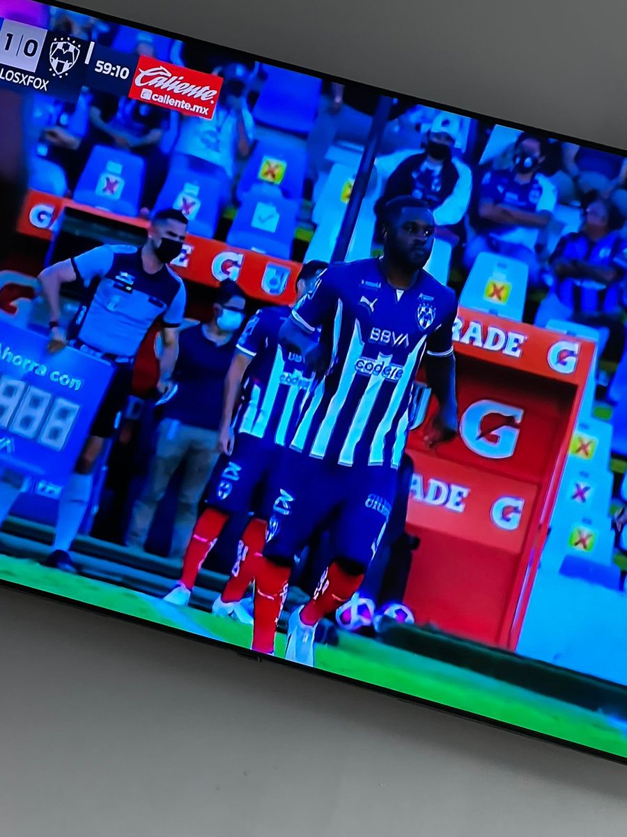 jcsolano_rivera's tweet photo. Buenas noticias para La Sele porque @joel_campbell12 volvió a la competición 

Que gran trabajo de recuperación el que hizo @erickfisio con él 

Nos devolviste a una gran ficha para las eliminatorias Erick 🙌🏽 https://t.co/Or4TKjXH4C