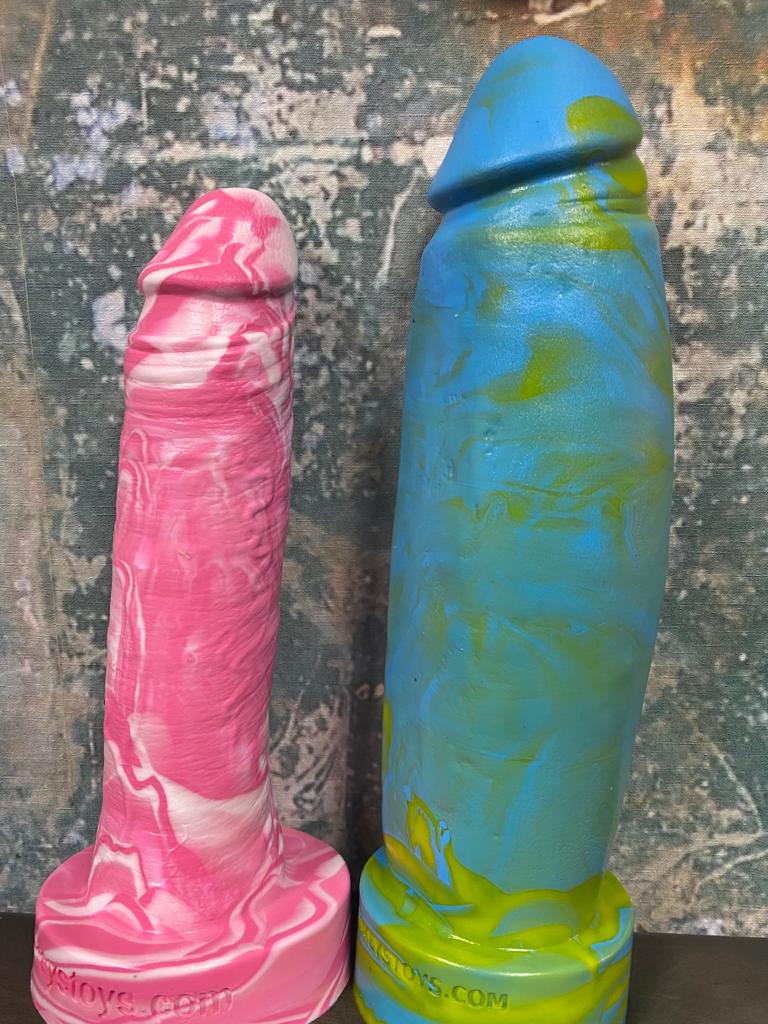 cockmaker's tweet photo. Some more marbles of last week had a blast making them @hankeystoys https://t.co/1u8AZsOiqb