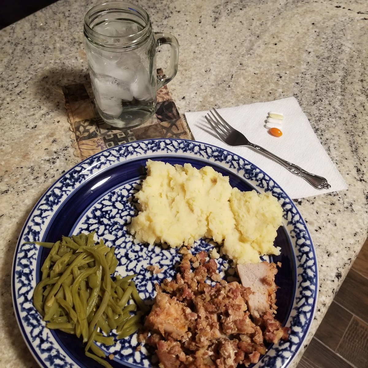 JohnnyBeRadsDad's tweet photo. Pork tenderloin with mashed potatoes &amp; green beans. Ya boy can cook! #SouthernCooking #SouthernLiving #Foodie #NomNomNom #JohnnyBeRadsDad #LoveAndGratitude #EachOneTeachOne #WeAreAllOne #WeAreTheEnergy #PeaceLoveAndEnergy #KaIsGreat https://t.co/qN9wIXbhv1